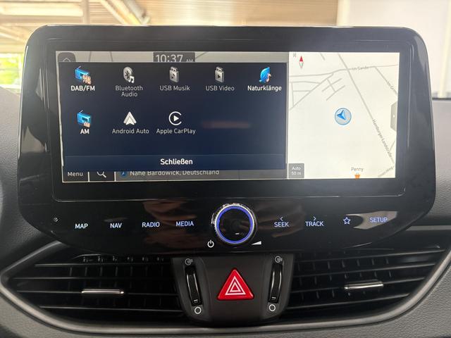Hyundai i30 STYLE DCT NAVI WP ALU LED RFK PDC 