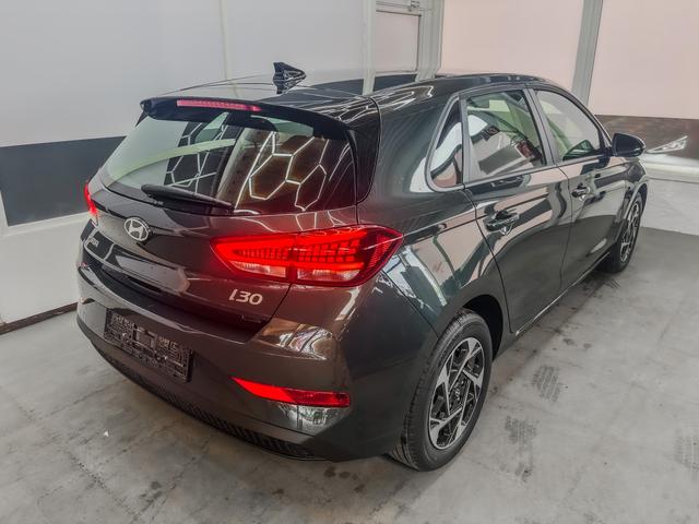 Hyundai i30 STYLE DCT NAVI WP ALU LED RFK PDC 