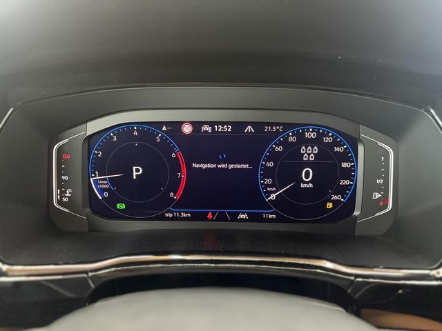 Volkswagen Touran - R-LINE