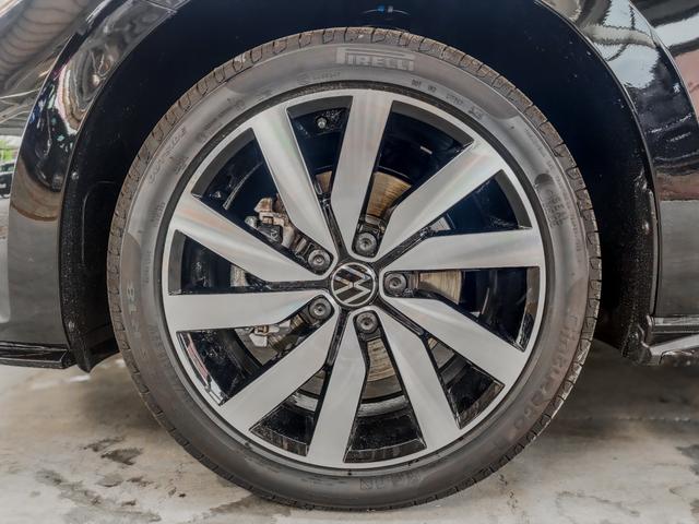 Volkswagen Touran R-LINE 
