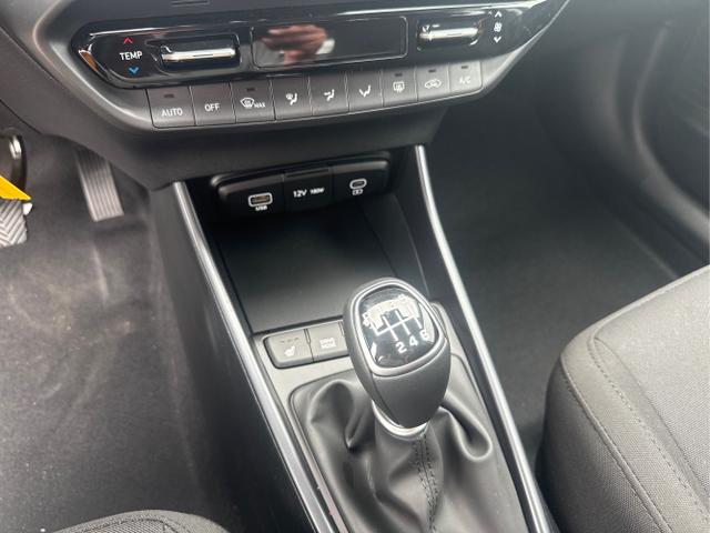 Hyundai / i20 / Grau /  /  / 