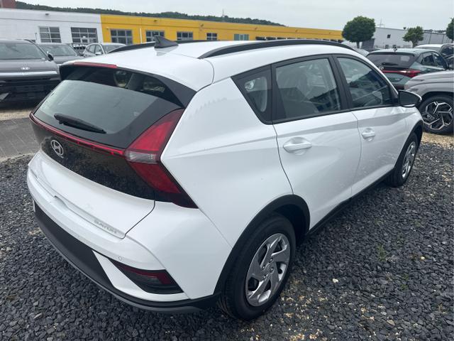 Hyundai / BAYON / Grau /  /  / 