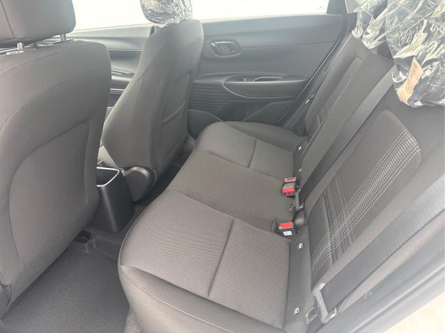Hyundai / BAYON / Grau /  /  / 