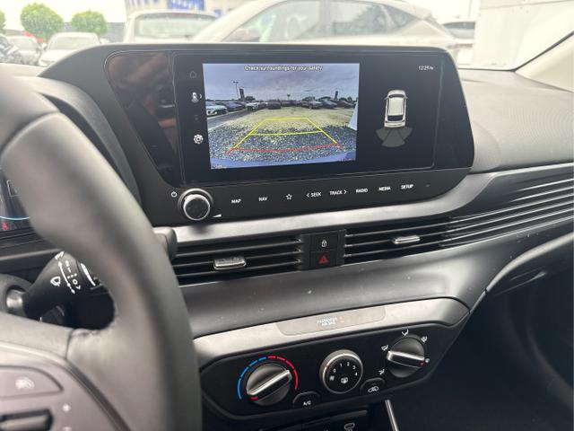 Hyundai / i20 / Grau /  /  / 