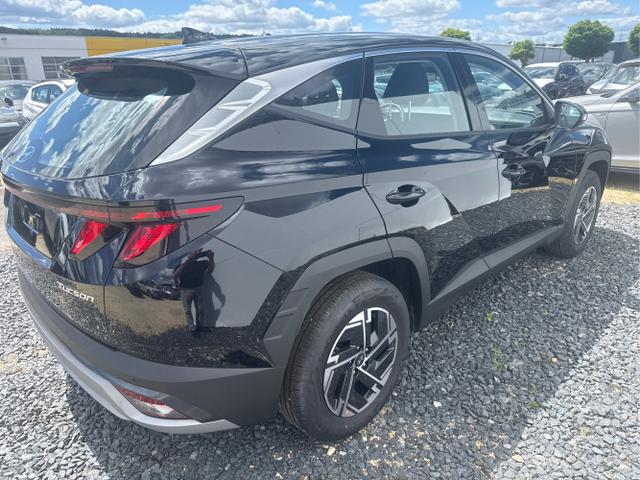 Hyundai / TUCSON / Grau / / / 