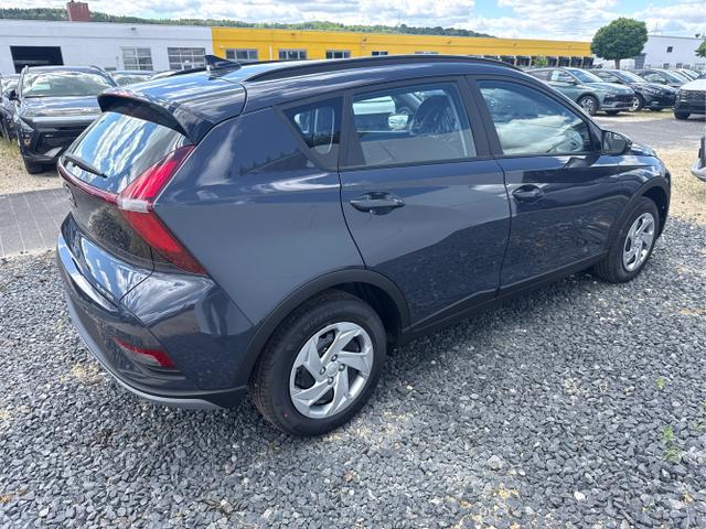 Hyundai / BAYON / Grau /  /  / 