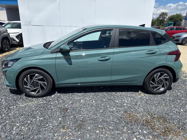 Hyundai / i20 / Grau / / / 