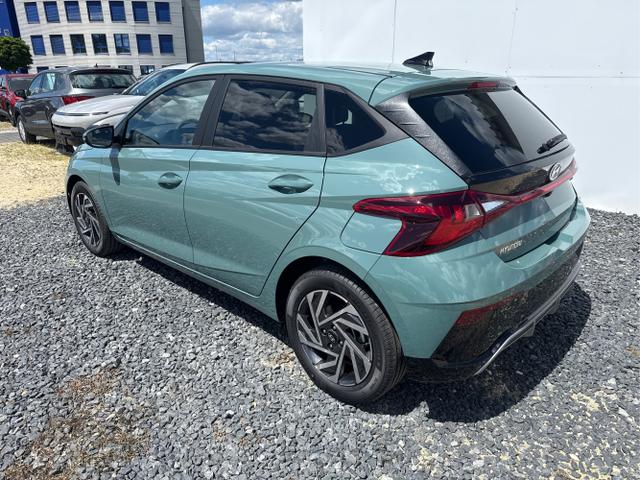 Hyundai / i20 / Grau / / / 