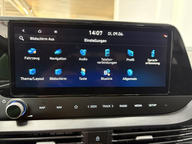Hyundai i20 COMFORT DCT NAVI SHZ RFK ALU PDC 
