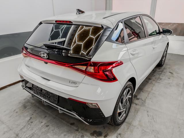 Hyundai i20 COMFORT DCT NAVI SHZ RFK ALU PDC 