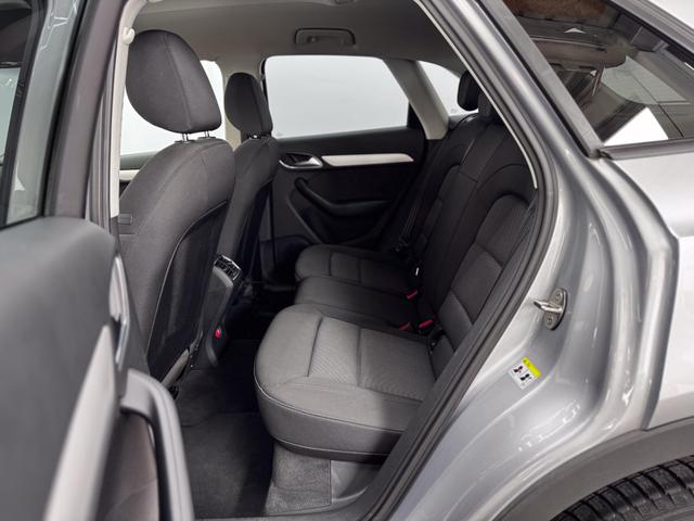Audi Q3 BASIS 1.4TFSI AHK XENON TEMPOMAT SHZ PDC 