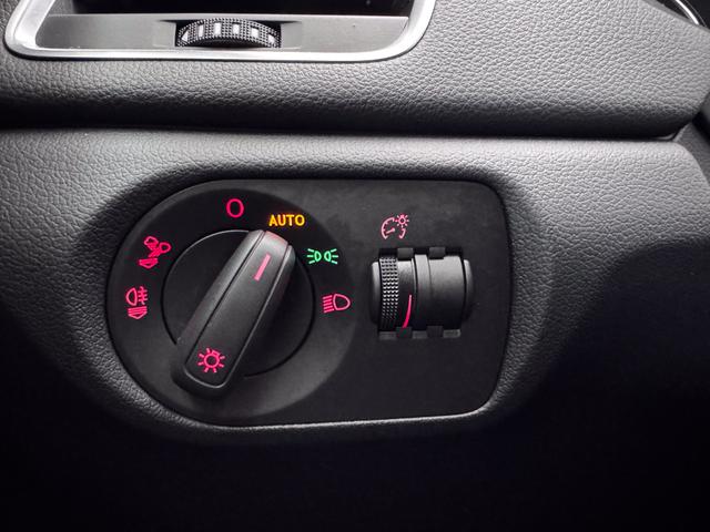 Audi Q3 BASIS 1.4TFSI AHK XENON TEMPOMAT SHZ PDC 