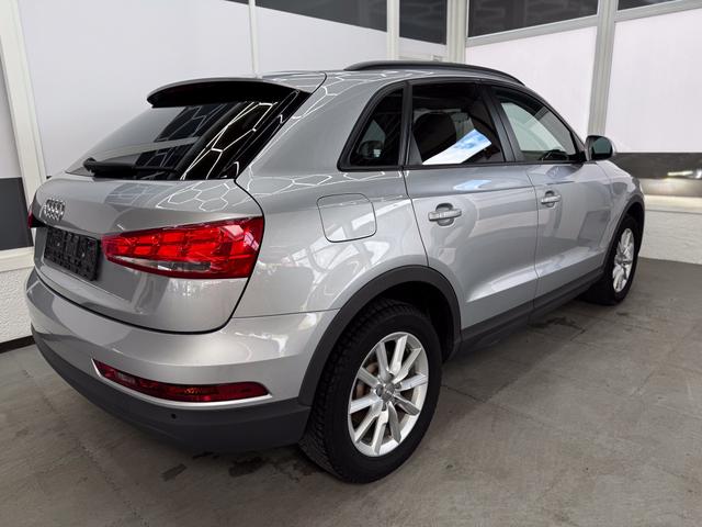 Audi Q3 BASIS 1.4TFSI AHK XENON TEMPOMAT SHZ PDC 
