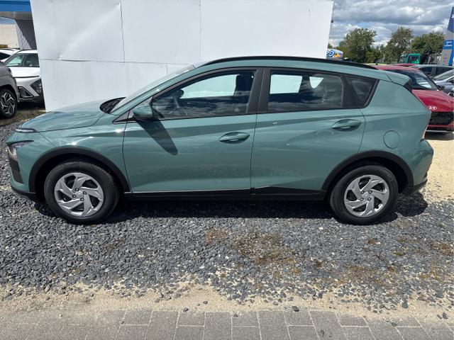 Hyundai / BAYON / Grau / / / 