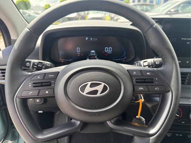 Hyundai / BAYON / Grau /  /  / 