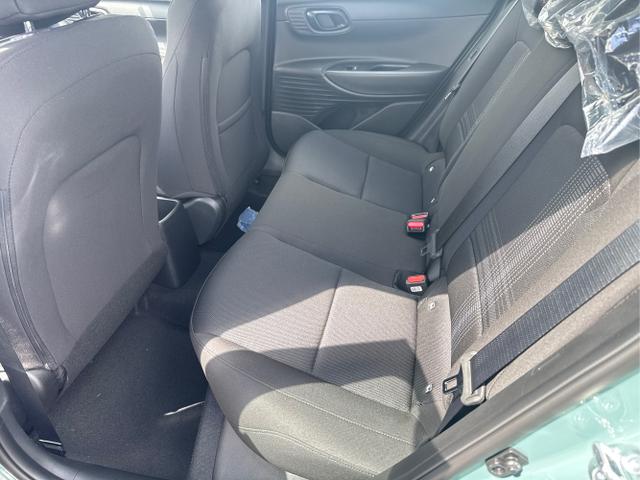 Hyundai / BAYON / Grau /  /  / 
