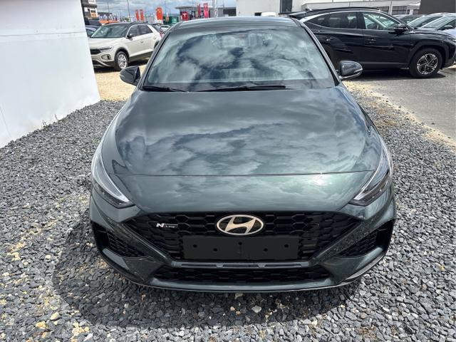 Hyundai / i30 / Grau / / / 