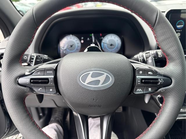 Hyundai / i30 / Grau /  /  / 