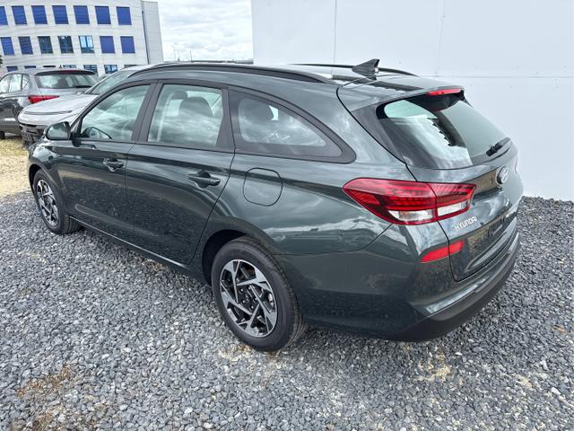 Hyundai / i30 / Grau /  /  / 