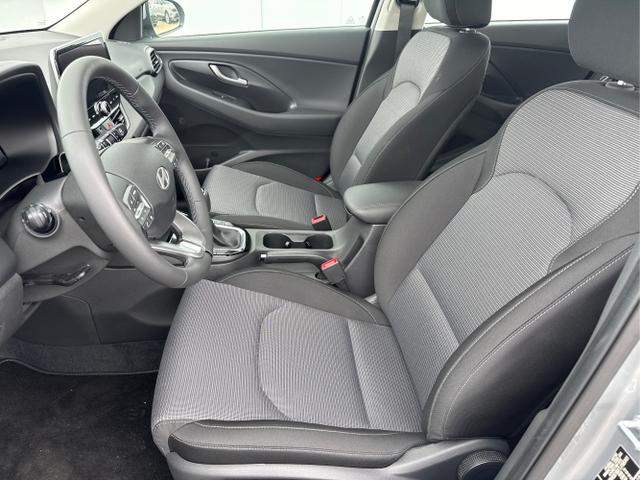 Hyundai / i30 / Grau /  /  / 