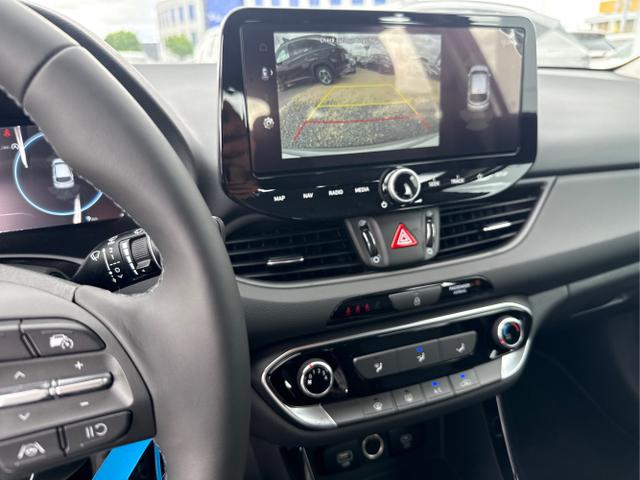 Hyundai / i30 / Grau /  /  / 