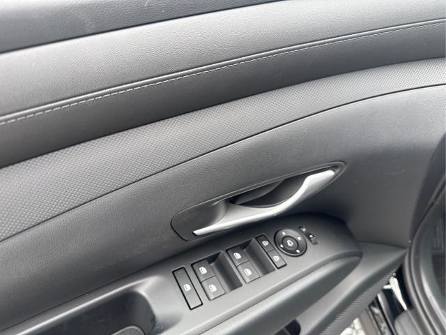 Hyundai / TUCSON / Grau /  /  / 