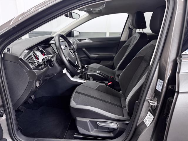 Volkswagen Polo HIGHLINE SHZ PDC v+h KLIMAAUTOMATIK Licht/Regensensor 