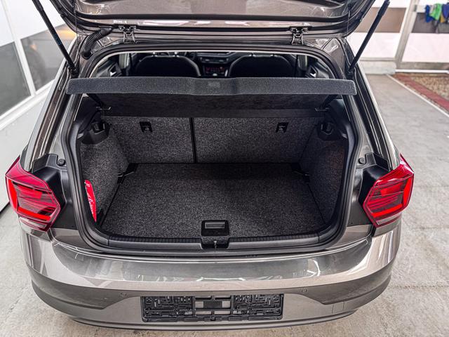 Volkswagen Polo HIGHLINE SHZ PDC v+h KLIMAAUTOMATIK Licht/Regensensor 