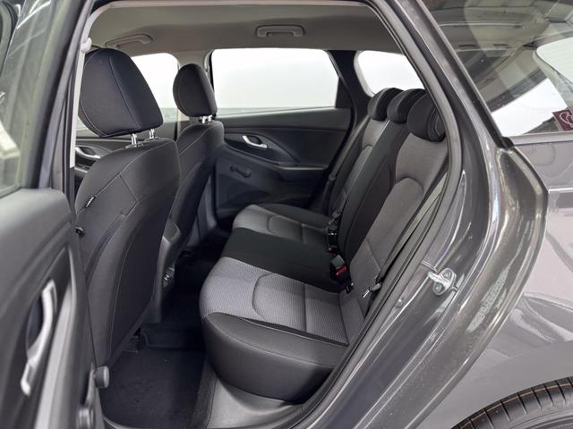 Hyundai i30 Kombi STYLE DCT NAVI WP ALU LED RFK PDC 