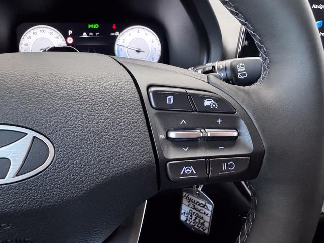 Hyundai i30 Kombi STYLE DCT NAVI WP ALU LED RFK PDC 