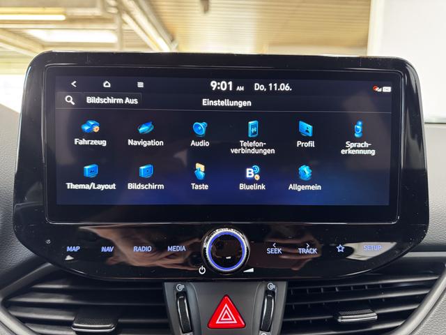 Hyundai i30 Kombi STYLE DCT NAVI WP ALU LED RFK PDC 