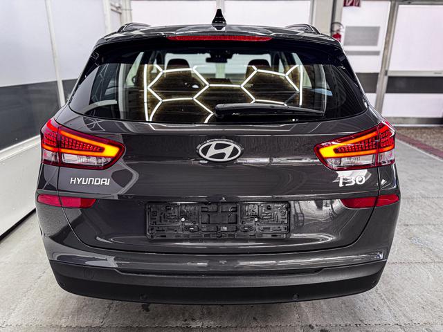 Hyundai i30 Kombi STYLE DCT NAVI WP ALU LED RFK PDC 