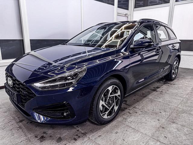 Hyundai i30 Kombi - STYLE NAVI RFK SHZ PDC ALU
