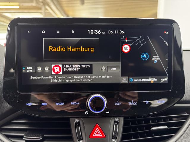 Hyundai i30 Kombi STYLE NAVI RFK SHZ PDC ALU 