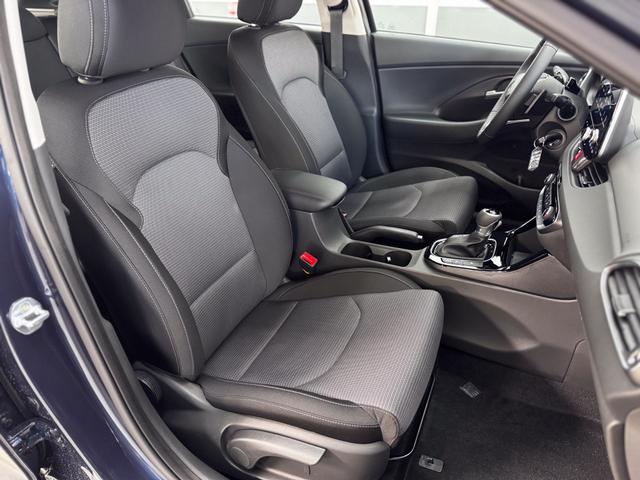 Hyundai i30 Kombi STYLE DCT NAVI WP ALU LED RFK PDC 