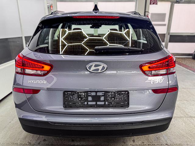 Hyundai i30 Kombi STYLE DCT NAVI RFK SHZ PDC ALU 