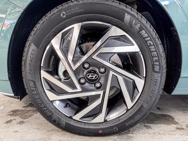 Hyundai i20 COMFORT DCT NAVI SHZ RFK ALU PDC 