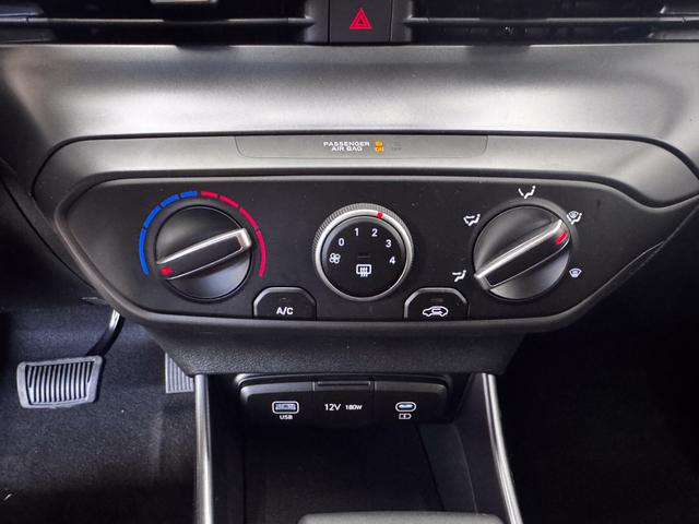 Hyundai i20 COMFORT DCT NAVI SHZ RFK ALU PDC 