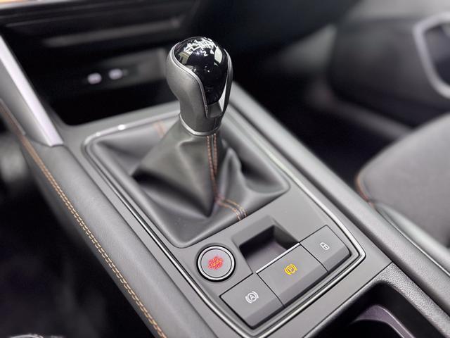 Cupra Leon 1.5 TSI MATRIX NAVI INTELLIGENT DRIVE SHZ KEYLESS 