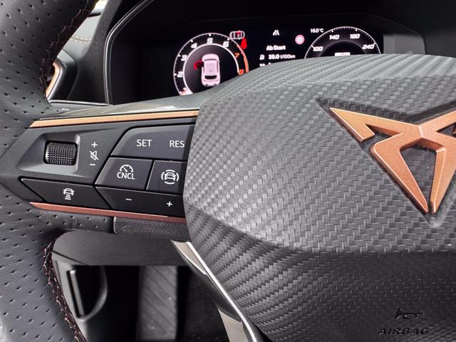 Cupra Leon 1.5 TSI MATRIX NAVI INTELLIGENT DRIVE SHZ KEYLESS 