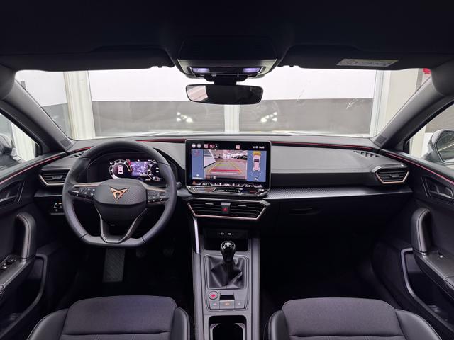 Cupra Leon 1.5 TSI MATRIX NAVI INTELLIGENT DRIVE SHZ KEYLESS 
