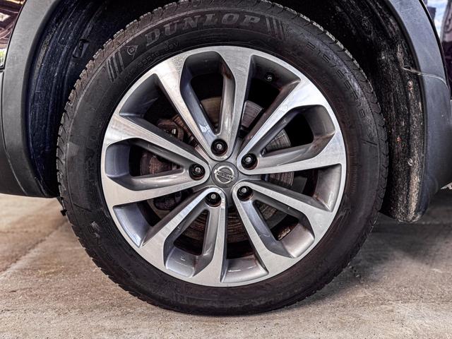 Nissan Qashqai TEKNA CVT 4x4 7-Sitzer NAVI XENON KEYLESS SHZ 