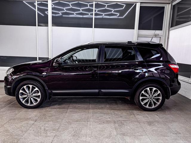 Nissan Qashqai TEKNA CVT 4x4 7-Sitzer NAVI XENON KEYLESS SHZ 