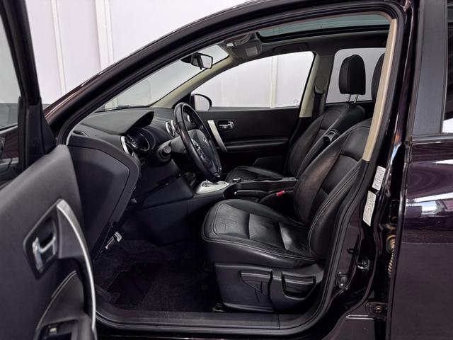 Nissan Qashqai TEKNA CVT 4x4 7-Sitzer NAVI XENON KEYLESS SHZ 