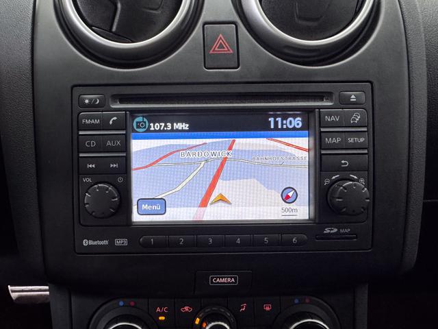 Nissan Qashqai TEKNA CVT 4x4 7-Sitzer NAVI XENON KEYLESS SHZ 