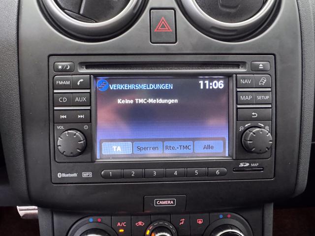 Nissan Qashqai TEKNA CVT 4x4 7-Sitzer NAVI XENON KEYLESS SHZ 