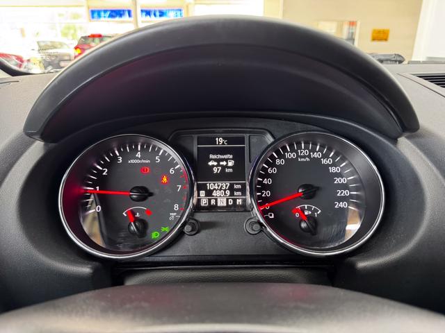 Nissan Qashqai TEKNA CVT 4x4 7-Sitzer NAVI XENON KEYLESS SHZ 