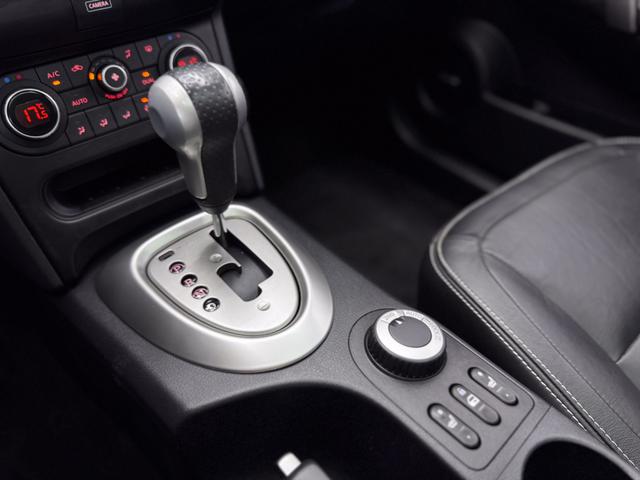 Nissan Qashqai TEKNA CVT 4x4 7-Sitzer NAVI XENON KEYLESS SHZ 