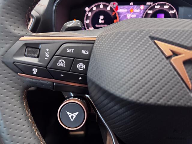 Cupra Leon Sportstourer 1.5 eTSI DSG AHK MATRIX INTELLIGENT DRIVE KEYLESS RFK ACC PDC SHZ 