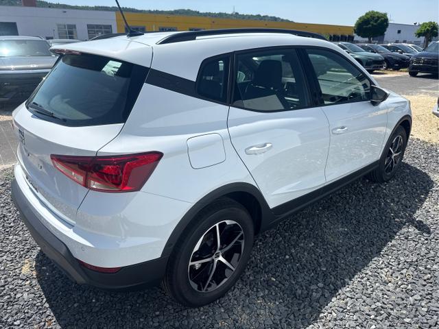 Seat / Arona / Grau / / / 